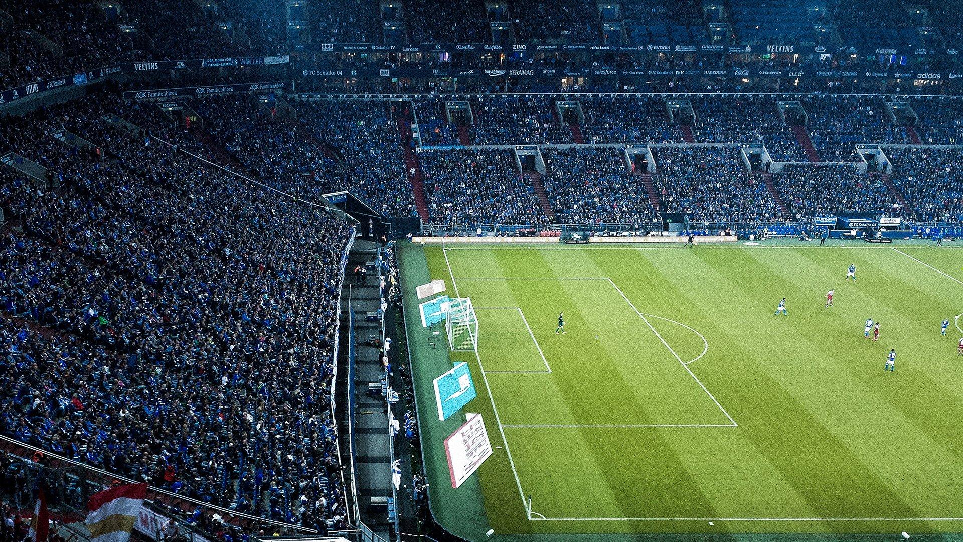 英超豪门对决,曼城3-1力克利物浦,哈兰德梅开二度锁定胜局